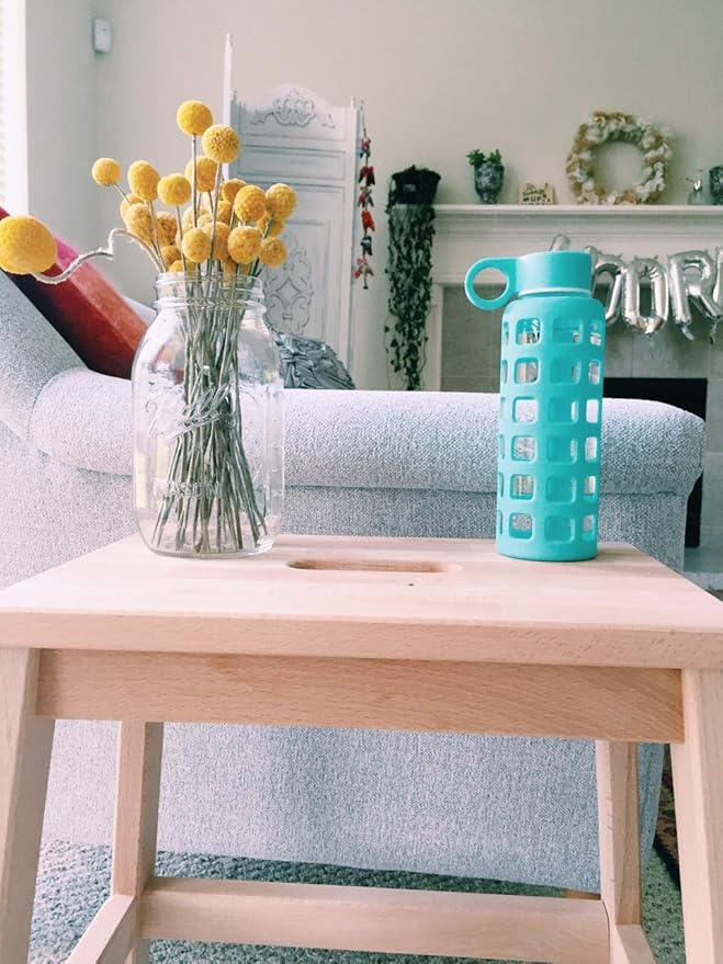 purifyou 40oz / 32oz / 22oz / 12oz Borosilicate Glass Water Bottle with Time & Volume Markers, Silicone Sleeve, Stainless Steel Lid | Reusable Glass Bottle for Water & Juice (22oz Aqua Blue)