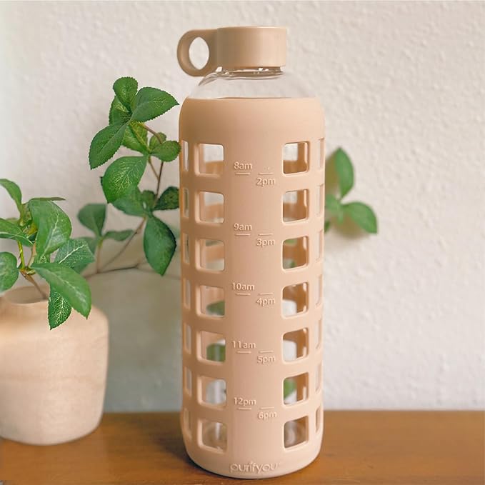 purifyou 40oz / 32oz / 22oz / 12oz Borosilicate Glass Water Bottle with Time & Volume Markers, Silicone Sleeve, Stainless Steel Lid | Reusable Glass Bottle for Water & Juice (32oz Hazelnut)