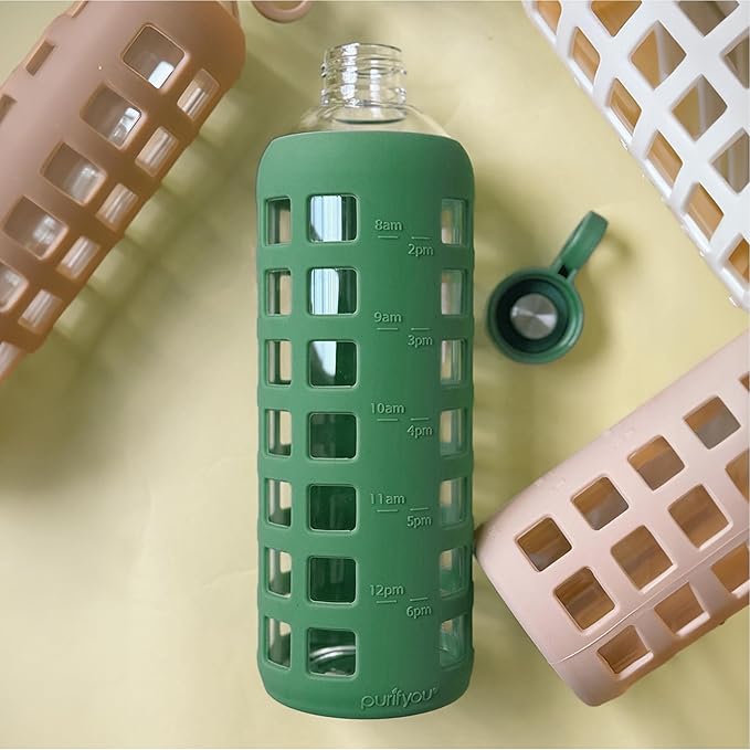 purifyou 40oz / 32oz / 22oz / 12oz Borosilicate Glass Water Bottle with Time & Volume Markers, Silicone Sleeve, Stainless Steel Lid | Reusable Glass Bottle for Water & Juice (32oz Shale Green)