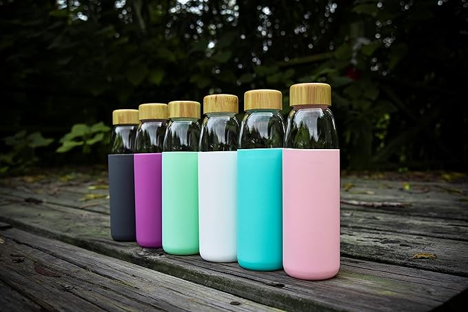 veegoal 18 Oz Borosilicate Glass Water Bottles with Bamboo Lid, BPA-FREE, Non-Slip Silicone Sleeve, and Stainless Steel Leak Proof Lid - Reusable Glass Bottle for Men and Women