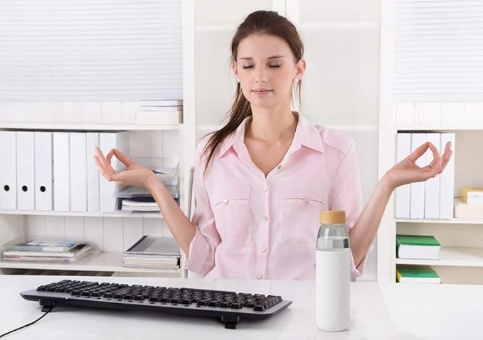 veegoal 18 Oz Borosilicate Glass Water Bottles with Bamboo Lid, BPA-FREE, Non-Slip Silicone Sleeve, and Stainless Steel Leak Proof Lid - Reusable Glass Bottle for Men and Women