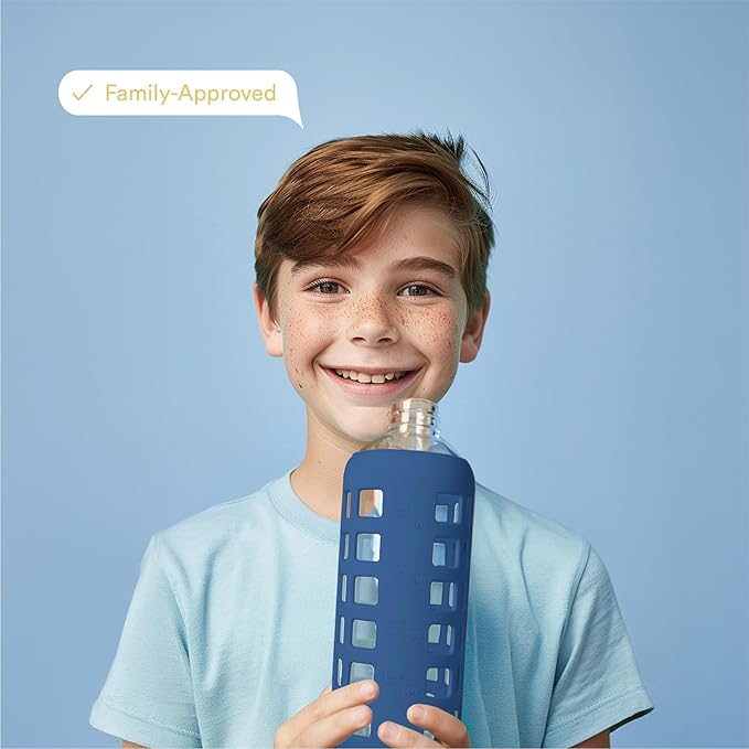 purifyou 40oz / 32oz / 22oz / 12oz Borosilicate Glass Water Bottle with Time & Volume Markers, Silicone Sleeve, Stainless Steel Lid – Reusable Glass Bottle for Water & Juice (32oz Chinese Porcelain)