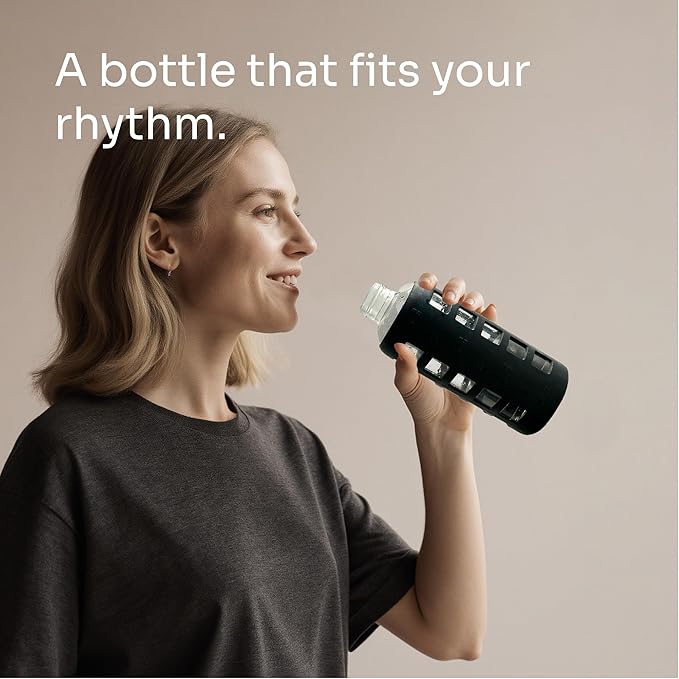 purifyou 40oz / 32oz / 22oz / 12oz Borosilicate Glass Water Bottle with Time & Volume Markers, Silicone Sleeve, Stainless Steel Lid | Reusable Glass Bottle for Water & Juice (22oz Jet Black)