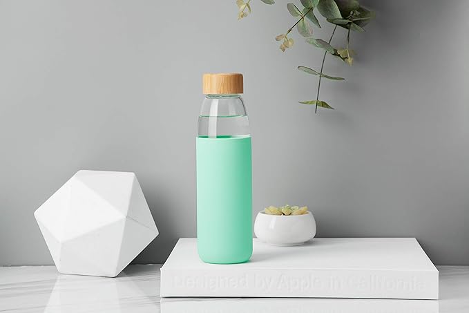 veegoal 18 Oz Borosilicate Glass Water Bottles with Bamboo Lid, BPA-FREE, Non-Slip Silicone Sleeve, and Stainless Steel Leak Proof Lid - Reusable Glass Bottle for Men and Women