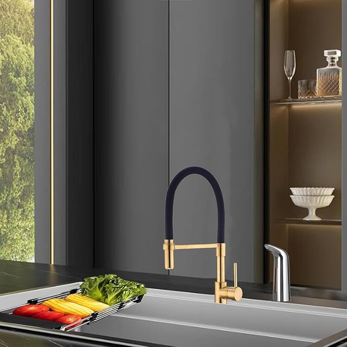 Gold and Black Kitchen Faucet, Kitchen Sink Faucet with Pull Down Spray, Solid Brass Kitchen Faucet with Silicon Hose 360 Swivel