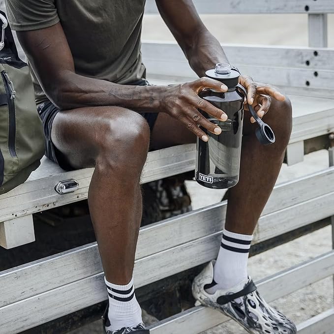 YETI Yonder Water Bottle with Yonder Tether Cap, Lightweight, Leakproof and BPA-Free