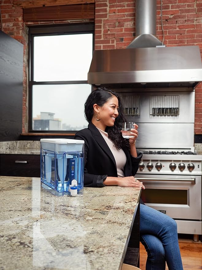 ZeroWater 32-Cup Ready-Read 5-Stage Water Filter Dispenser with Instant Read Out - 0 TDS for Improved Tap Water Taste - IAPMO Certified to Reduce Lead, Chromium, and PFOA/PFOS